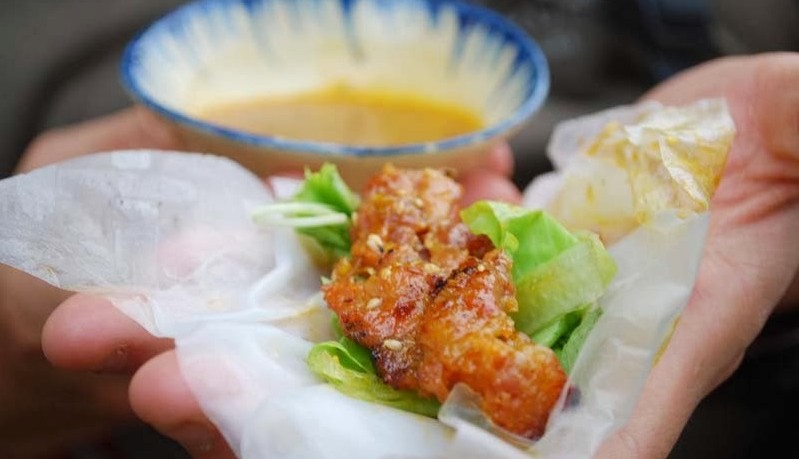 Les rouleaux de printemps au porc grillé de Hoi An